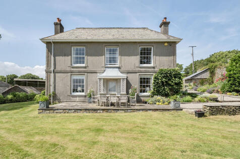 Elmgate, Saltash, Cornwall 4 bed detached house for sale