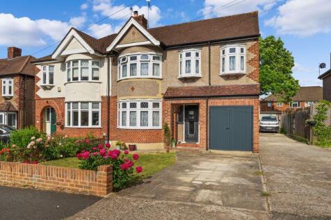 4 bedroom semi-detached house for sale