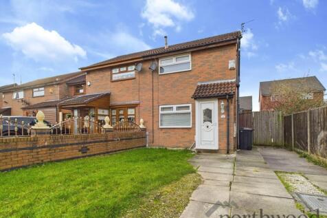 2 bedroom semi-detached house for sale