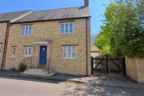 Home Farm Way, Shipton Gorge... 3 bed semi