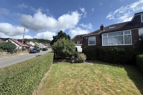 2 bedroom semi-detached bungalow for sale