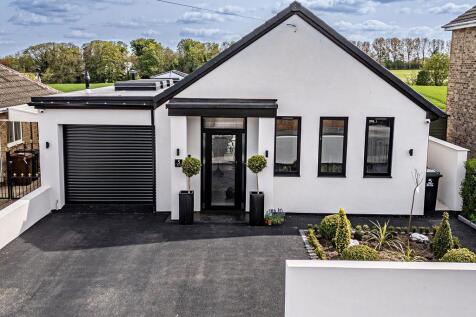 2 bedroom detached house for sale