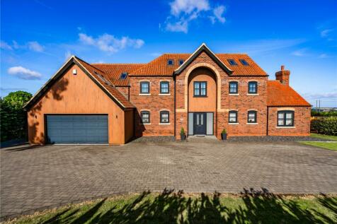 6 bedroom detached house for sale