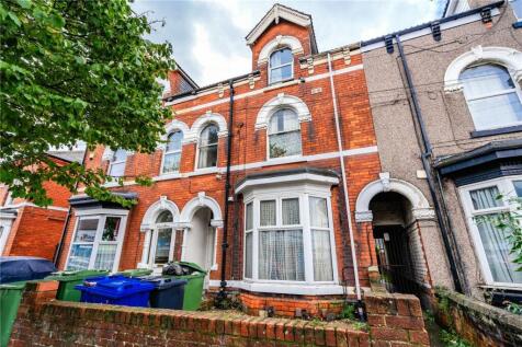 7 bedroom terraced house for sale