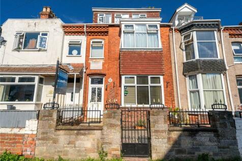 8 bedroom terraced house for sale