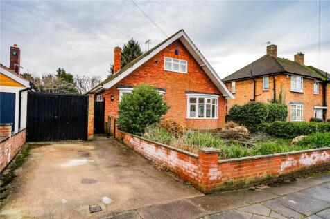 Westlands Avenue, Grimsby... 2 bed bungalow for sale