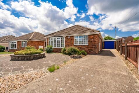 Priory Road, Grimsby, Lincolnshire, DN37 2 bed bungalow for sale