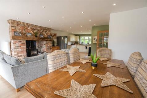 Great Coates Road, Healing, Grimsby... 4 bed bungalow for sale