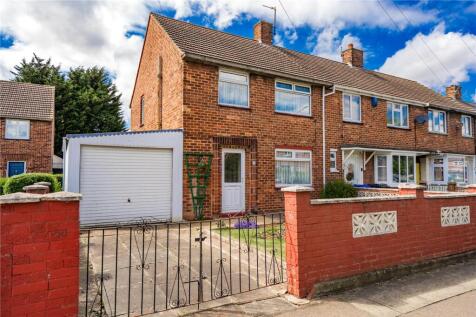 Worcester Avenue, Grimsby... 3 bed end of terrace house for sale