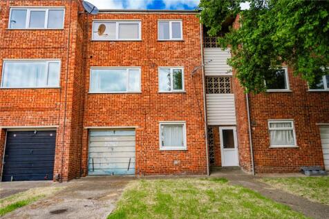 Thorgam Court, Grimsby, Lincolnshire... 1 bed apartment for sale