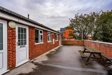 Wellowgate, Grimsby, Lincolnshire, DN32 2 bed apartment for sale