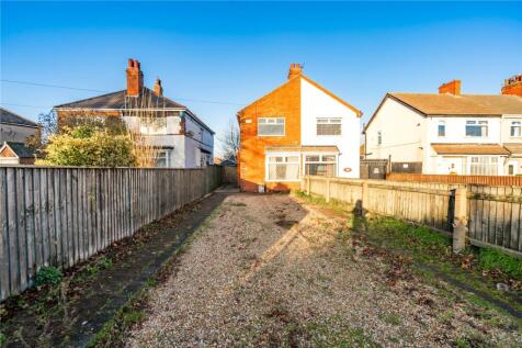 Laceby Road, Grimsby, Lincolnshire, DN34 3 bed semi