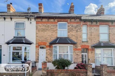 Taunton TA2 3 bed terraced house for sale