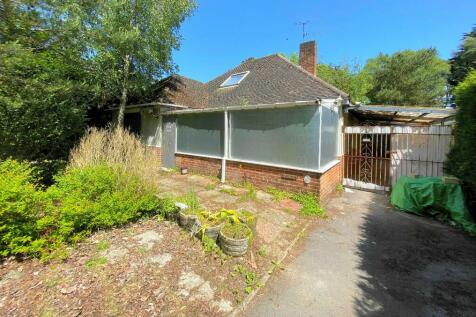 3 bedroom detached bungalow for sale