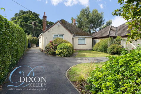 Hanham Road, Corfe Mullen, Wimborne... 3 bed detached bungalow for sale