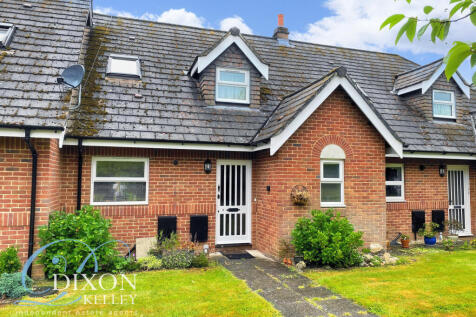 Garden Court, West Moors 3 bed cottage for sale