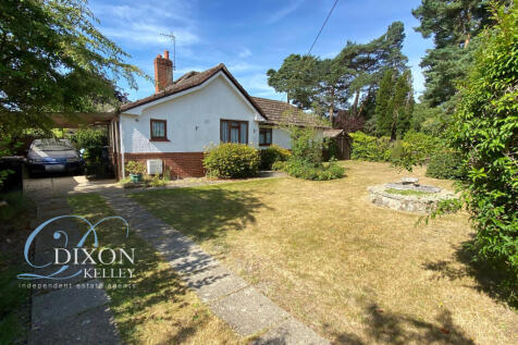 Belle Vue Grove, West Moors... 3 bed bungalow for sale