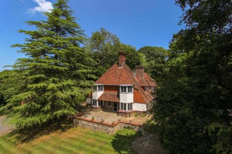 Walpole Avenue, Chipstead 5 bed detached house for sale