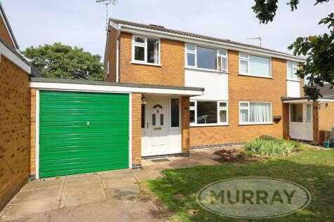 3 bedroom semi-detached house for sale