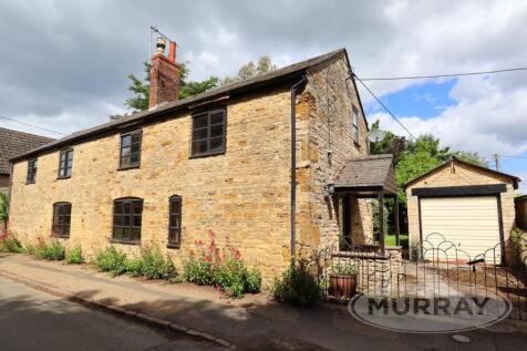 Gretton Road, Harringworth NN17 3 bed character property for sale