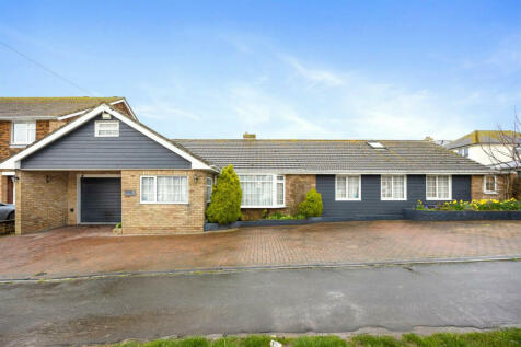 5 bedroom detached bungalow for sale