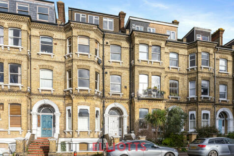 Cromwell Road, Hove 2 bed apartment for sale