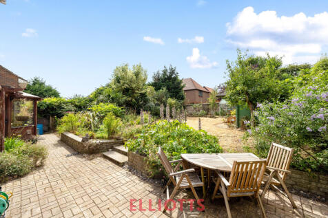 Whitethorn Drive, Brighton 5 bed detached house for sale