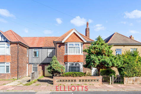 4 bedroom semi-detached house for sale