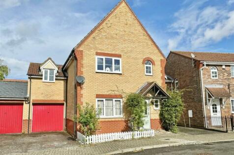 Hidcote Way, Great Notley, Braintree 3 bed detached house for sale