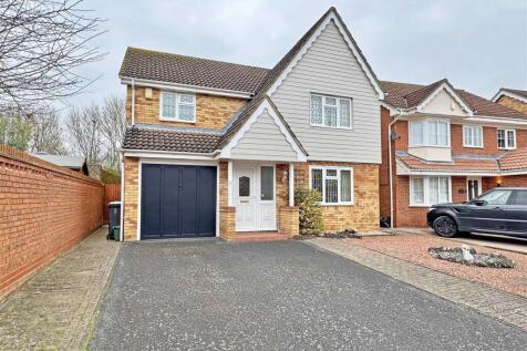 Shelduck Crescent, Great Notley... 4 bed detached house for sale