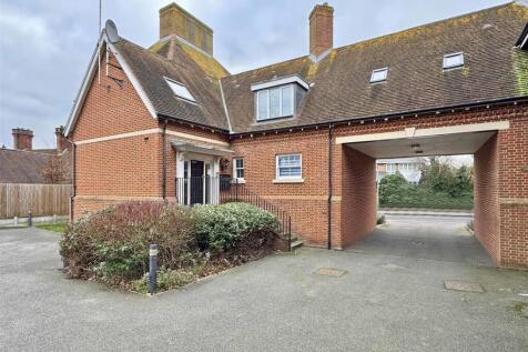 Church Street, Bocking, Braintree 2 bed apartment for sale