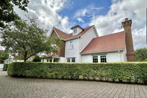 Petworth Close, Great Notley, Braintree 6 bed detached house for sale