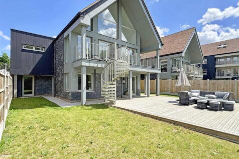 Lower Wimbush Road, Chelmsford Garden... 4 bed detached house for sale