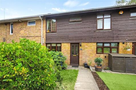 Hillberry, Bracknell, Berkshire, RG12 3 bed terraced house for sale