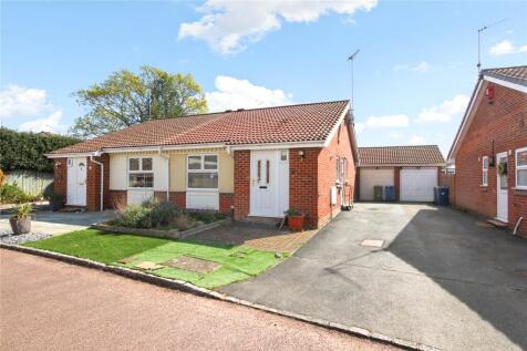 Hatchgate Copse, Bracknell... 2 bed bungalow for sale