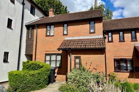 5 Church Close Louth LN11 9LR 2 bed terraced house for sale