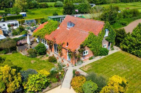 4 bedroom barn conversion for sale