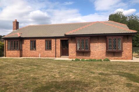 4 bedroom detached bungalow for sale