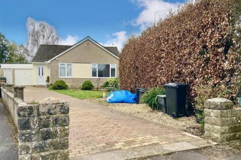Cirencester 3 bed bungalow for sale