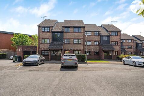 Humber Road, Dartford, Kent, DA1 2 bed flat for sale