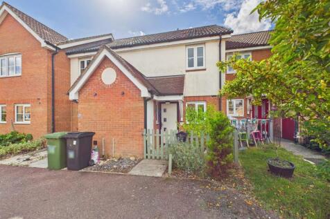 Helsinki Way, Dereham 2 bed terraced house for sale
