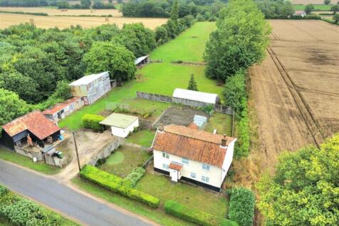 Scoulton Road, Rockland St. Peter... 4 bed detached house for sale