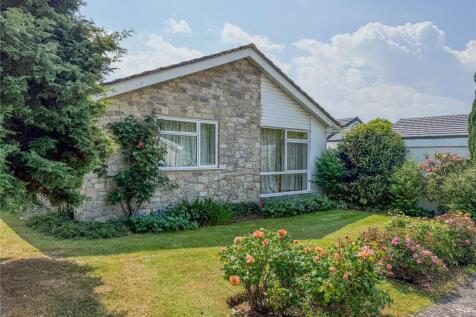 Crispin Close, Christchurch BH23 3 bed bungalow for sale