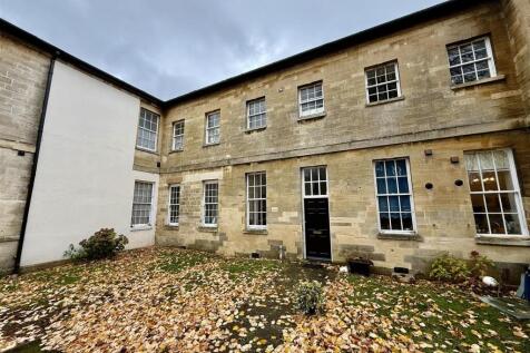 Thomas Wyatt Road, Devizes 2 bed terraced house for sale