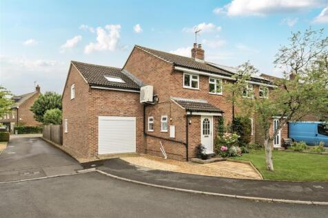 The Paddock, Urchfont, Devizes 4 bed semi
