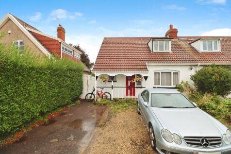 5 bedroom semi-detached house for sale
