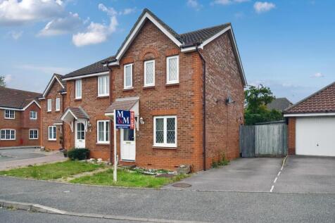 2 bedroom end of terrace house for sale