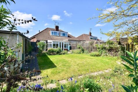 3 bedroom semi-detached bungalow for sale