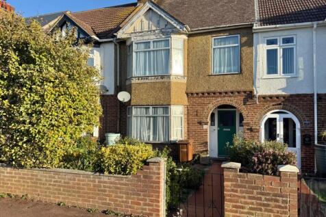 Hunters Way, Darland, Gillingham 3 bed terraced house for sale