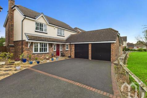 4 bedroom detached house for sale